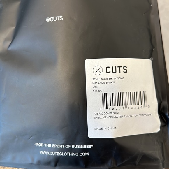 Brand new cuts AO long sleeve henley curved hem - Picture 3 of 3